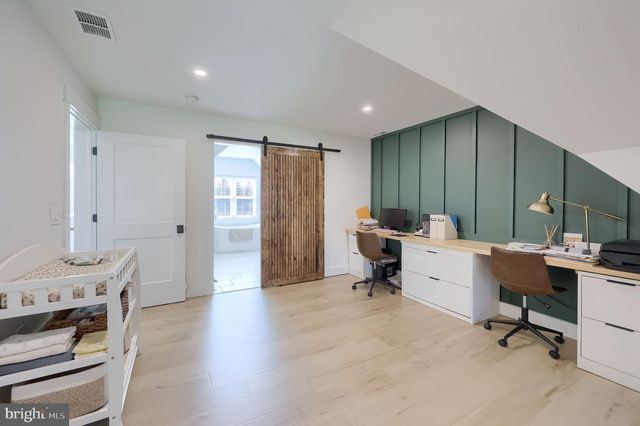 109 LILLY RD, Honey Brook, PA 19344