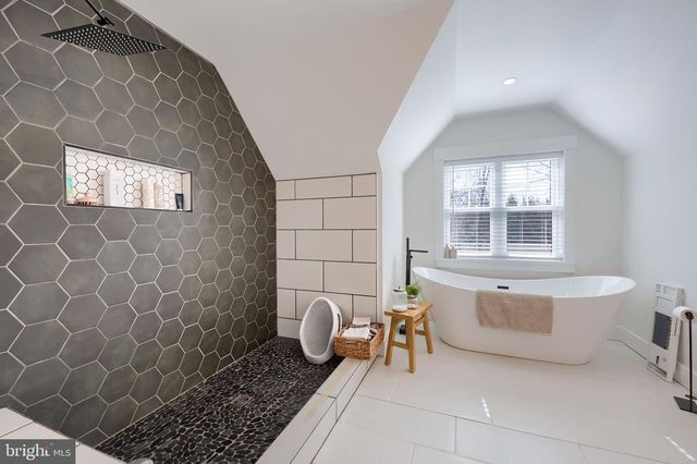 109 LILLY RD, Honey Brook, PA 19344