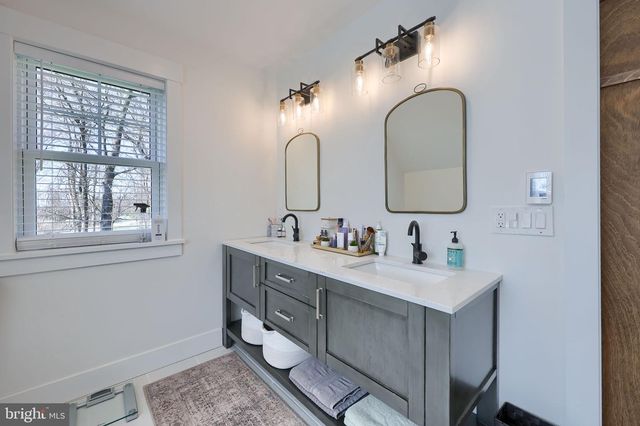 109 LILLY RD, Honey Brook, PA 19344