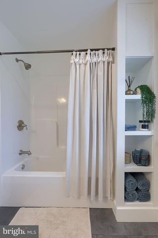 109 LILLY RD, Honey Brook, PA 19344