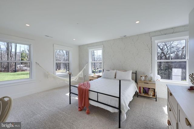 109 LILLY RD, Honey Brook, PA 19344