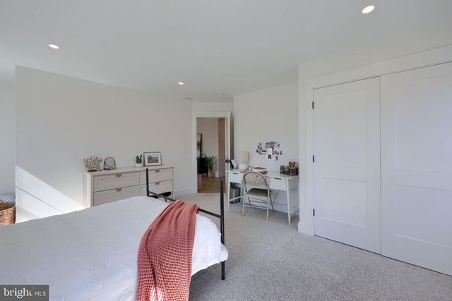 109 LILLY RD, Honey Brook, PA 19344