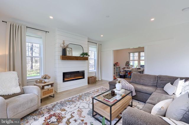 109 LILLY RD, Honey Brook, PA 19344