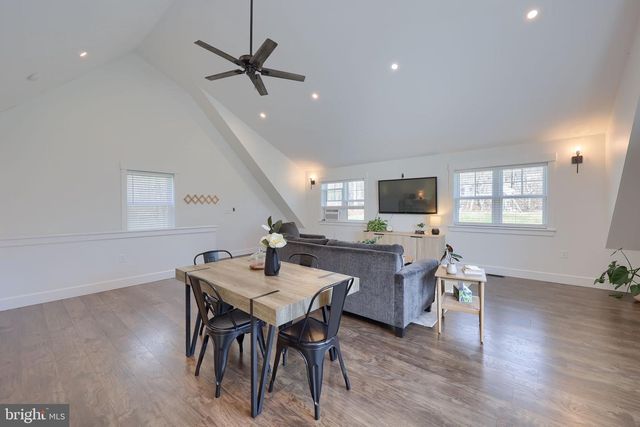 109 LILLY RD, Honey Brook, PA 19344