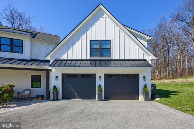 109 LILLY RD, Honey Brook, PA 19344