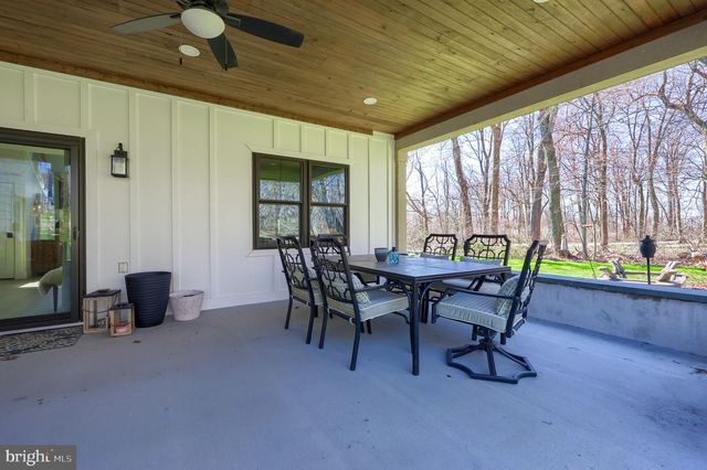 109 LILLY RD, Honey Brook, PA 19344