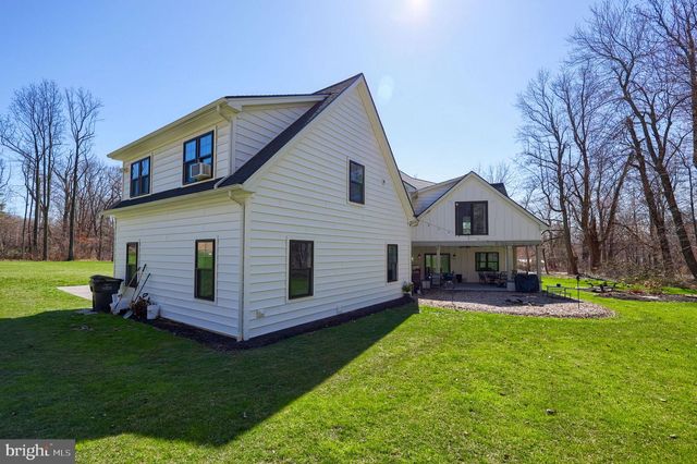 109 LILLY RD, Honey Brook, PA 19344