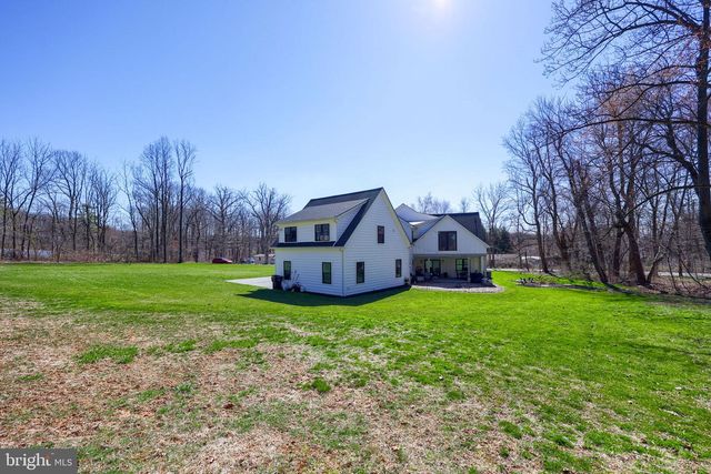 109 LILLY RD, Honey Brook, PA 19344