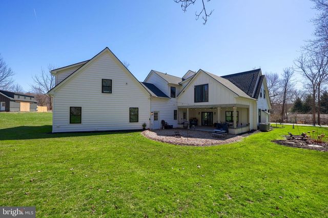 109 LILLY RD, Honey Brook, PA 19344