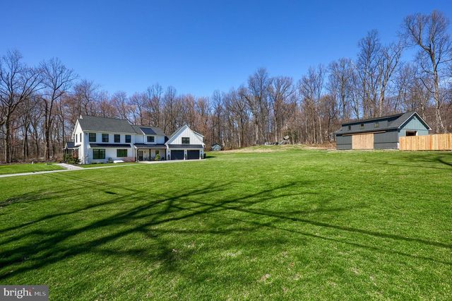 109 LILLY RD, Honey Brook, PA 19344