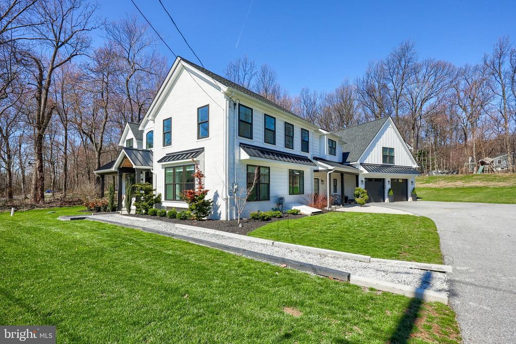 109 LILLY RD, Honey Brook, PA 19344