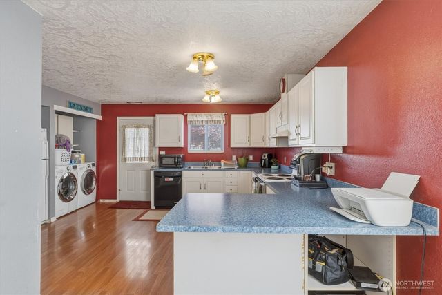 2928 Dover Street, Longview, WA 98632
