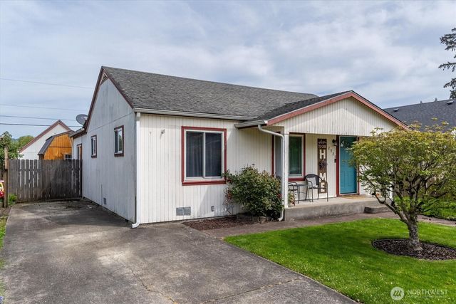 2928 Dover Street, Longview, WA 98632