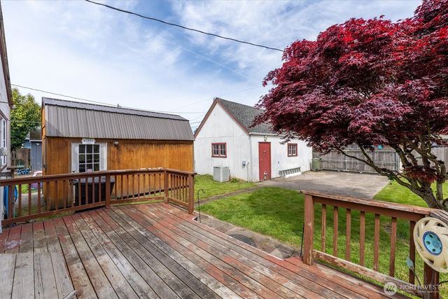 2928 Dover Street, Longview, WA 98632
