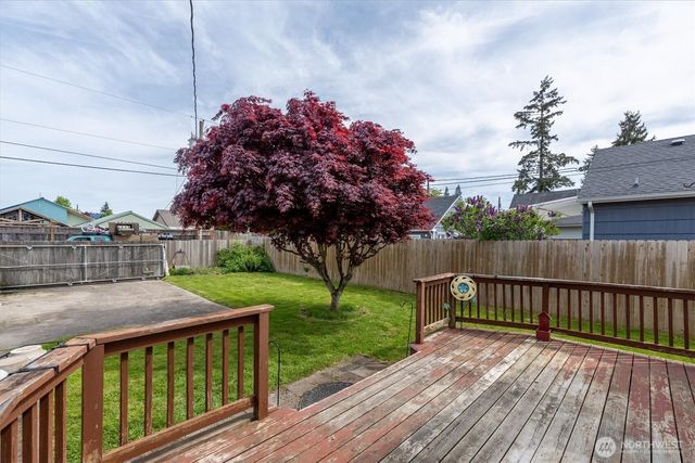 2928 Dover Street, Longview, WA 98632