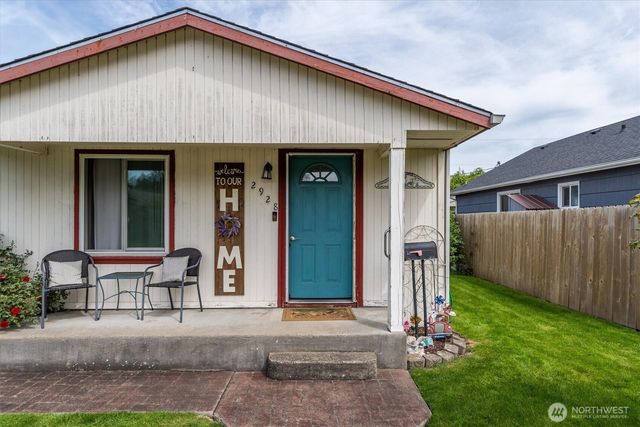 2928 Dover Street, Longview, WA 98632