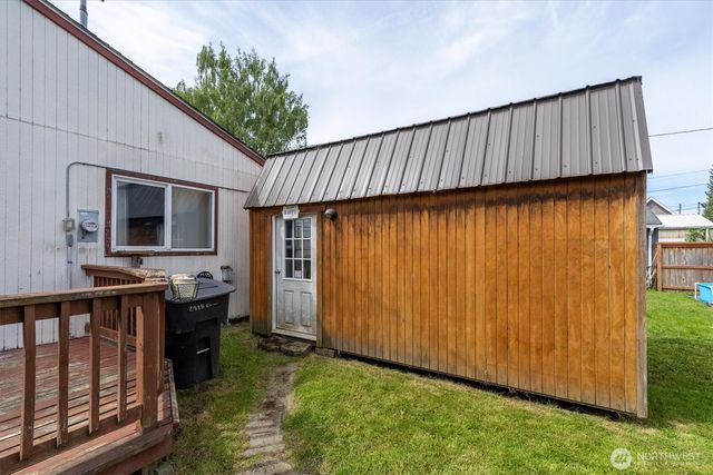 2928 Dover Street, Longview, WA 98632