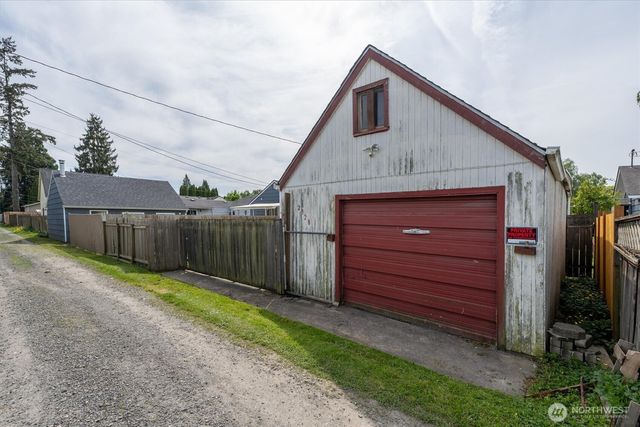 2928 Dover Street, Longview, WA 98632