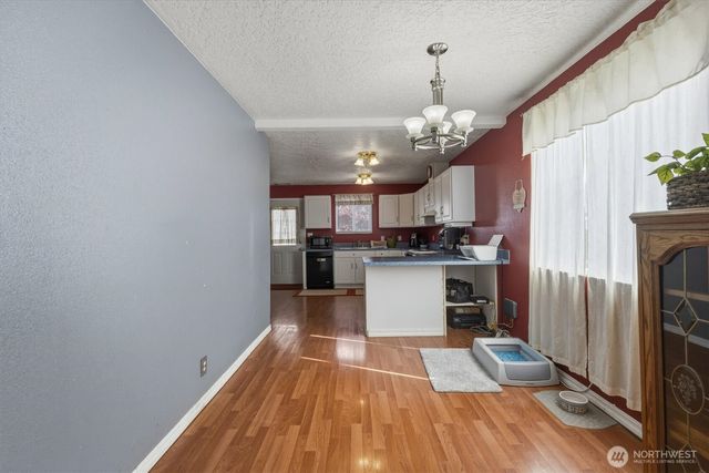 2928 Dover Street, Longview, WA 98632