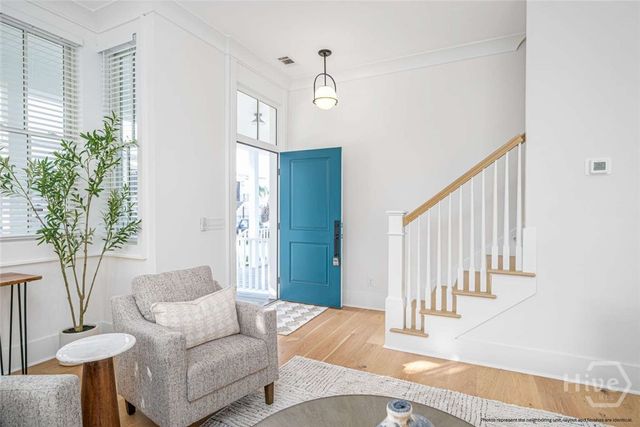 218 W 43rd Street, Savannah, GA 31401