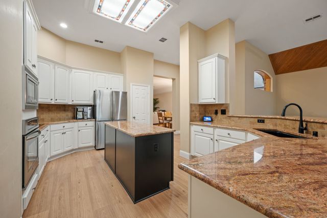 711 Autumn Ridge Drive, Mckinney, TX 75072
