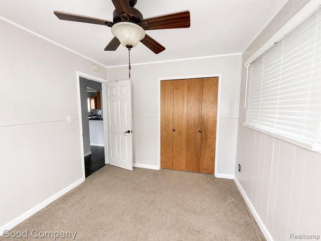 656 E Hudson Avenue, Madison Heights, MI 48071