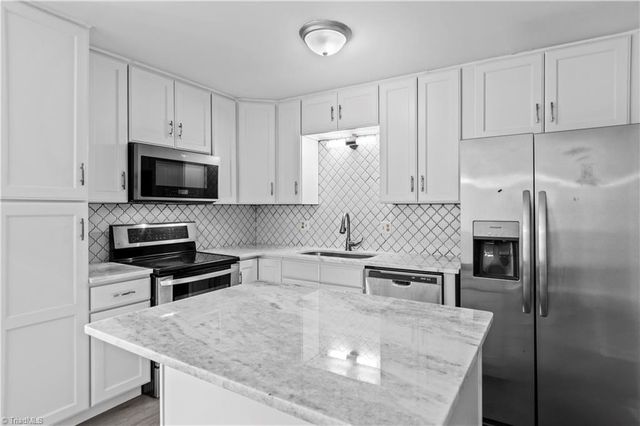 5739 Bramblegate Road B, Greensboro, NC 27409