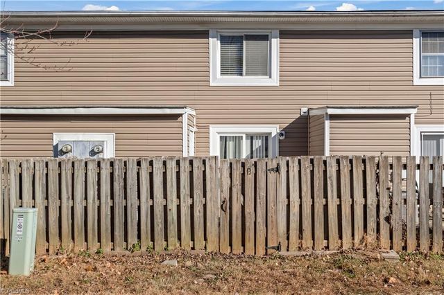 5739 Bramblegate Road B, Greensboro, NC 27409