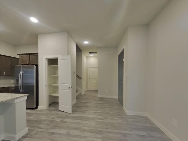 9835 Willow Creek Commerce Drive 518, Tomball, TX 77375