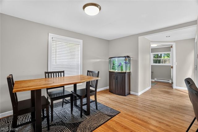 13772 Carlton Street, Burton, OH 44021