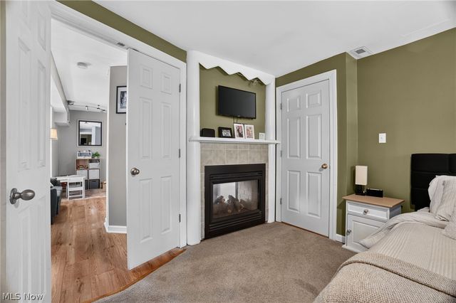 13772 Carlton Street, Burton, OH 44021
