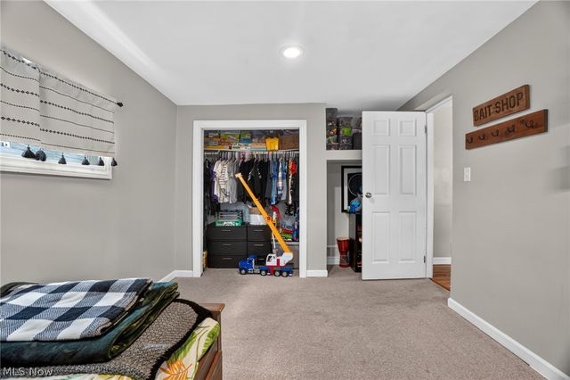 13772 Carlton Street, Burton, OH 44021