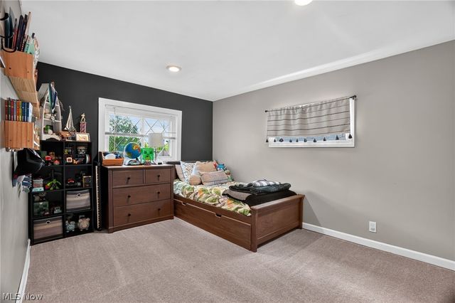 13772 Carlton Street, Burton, OH 44021