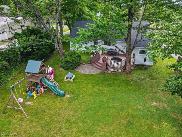 13772 Carlton Street, Burton, OH 44021