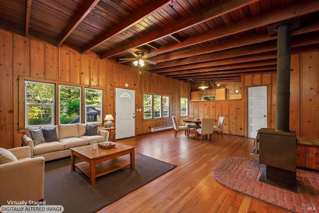 20719 Foothill Dr, Monte Rio, CA 95462