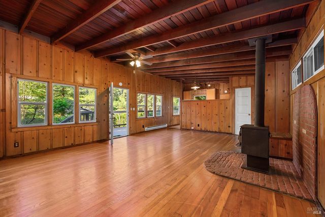 20719 Foothill Dr, Monte Rio, CA 95462