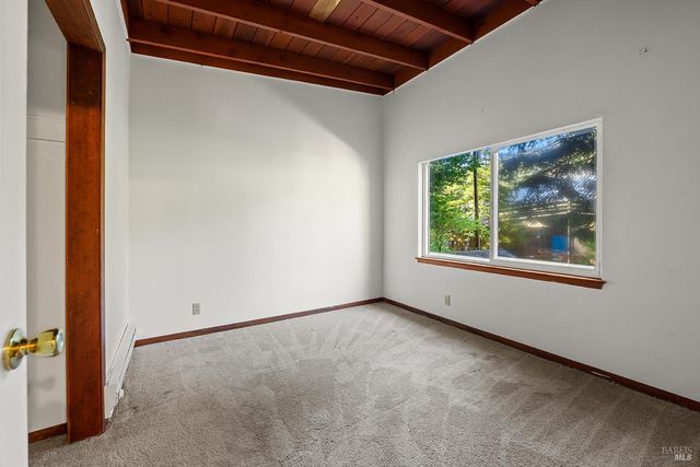 20719 Foothill Dr, Monte Rio, CA 95462