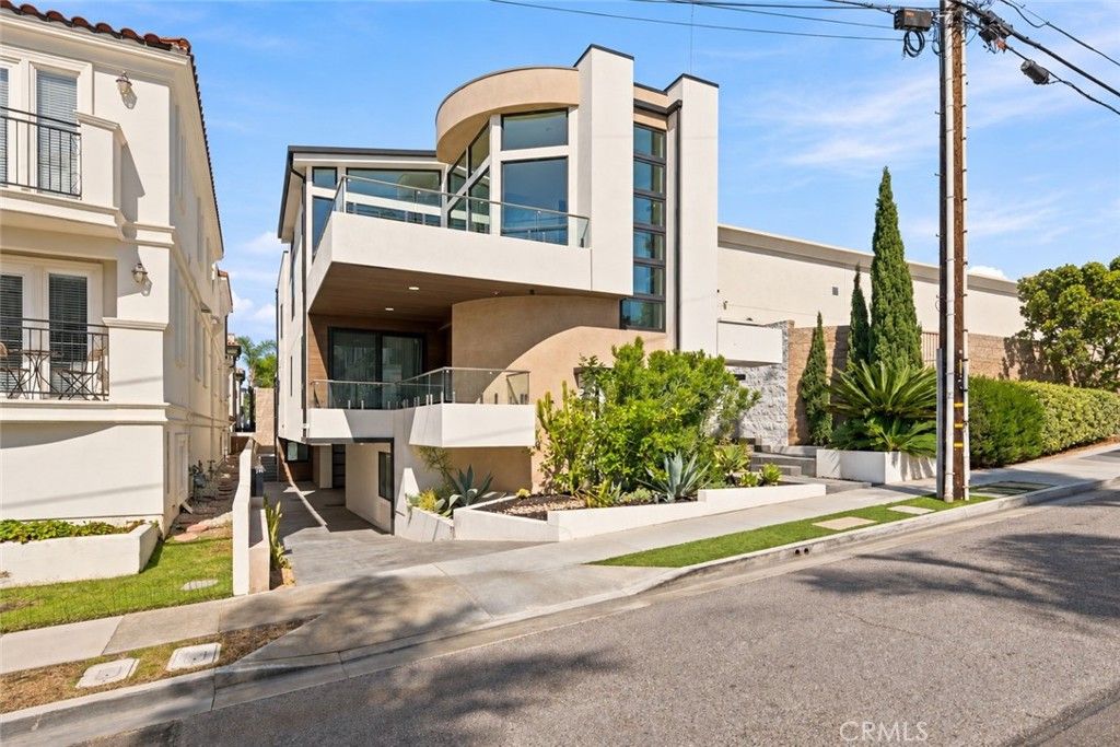 721 1st Place, Hermosa Beach, CA 90254 — photo 2