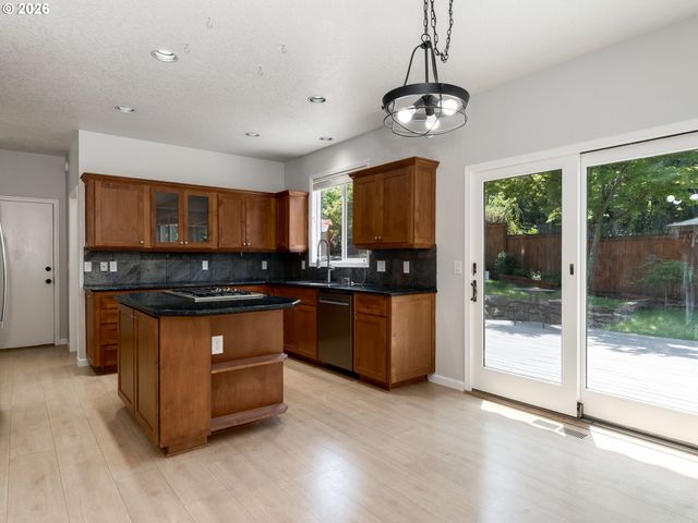 15080 Sw GIBRALTAR Ct, Beaverton, OR 97007