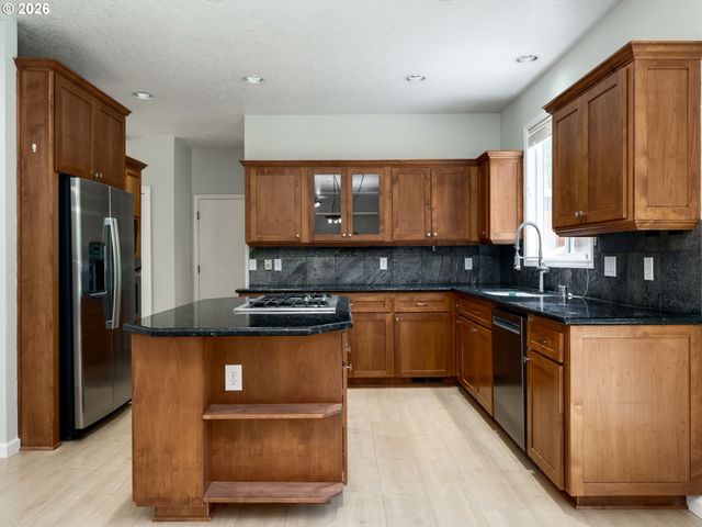 15080 Sw GIBRALTAR Ct, Beaverton, OR 97007