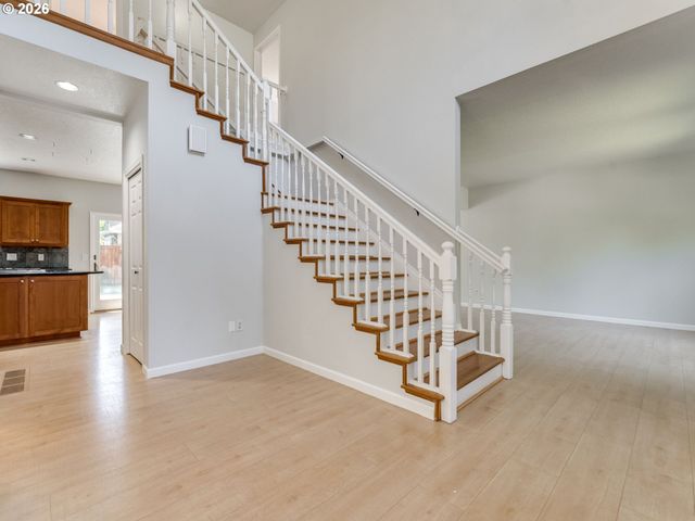 15080 Sw GIBRALTAR Ct, Beaverton, OR 97007