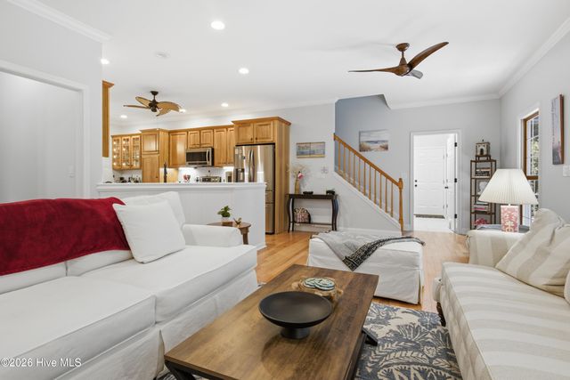 506 Royal Tern Drive, Hampstead, NC 28443