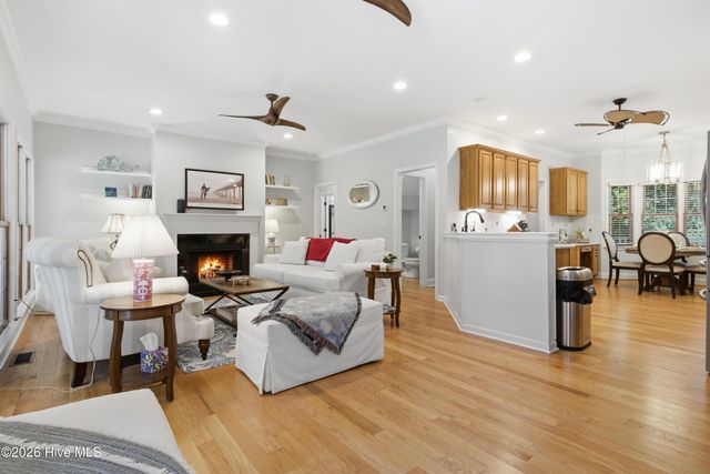 506 Royal Tern Drive, Hampstead, NC 28443