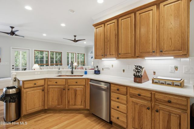 506 Royal Tern Drive, Hampstead, NC 28443