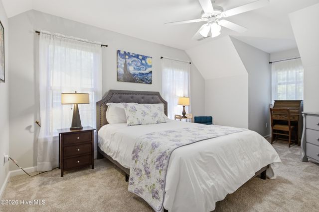 506 Royal Tern Drive, Hampstead, NC 28443