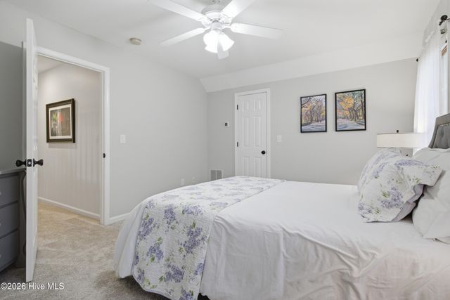 506 Royal Tern Drive, Hampstead, NC 28443