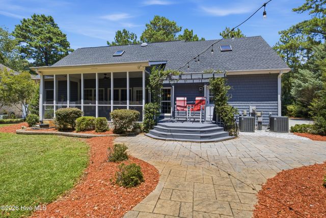 506 Royal Tern Drive, Hampstead, NC 28443