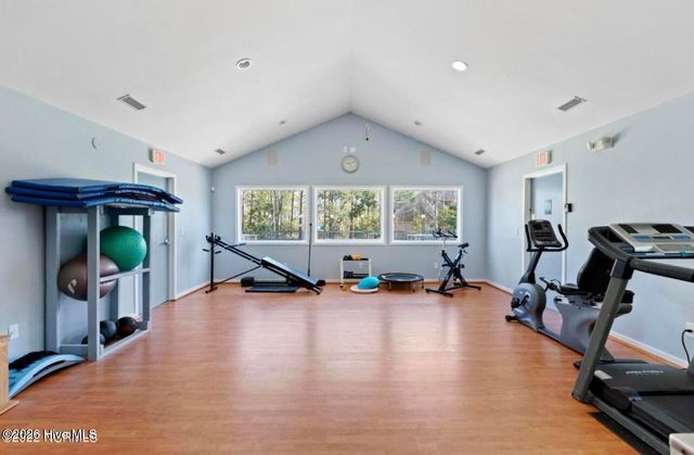 506 Royal Tern Drive, Hampstead, NC 28443