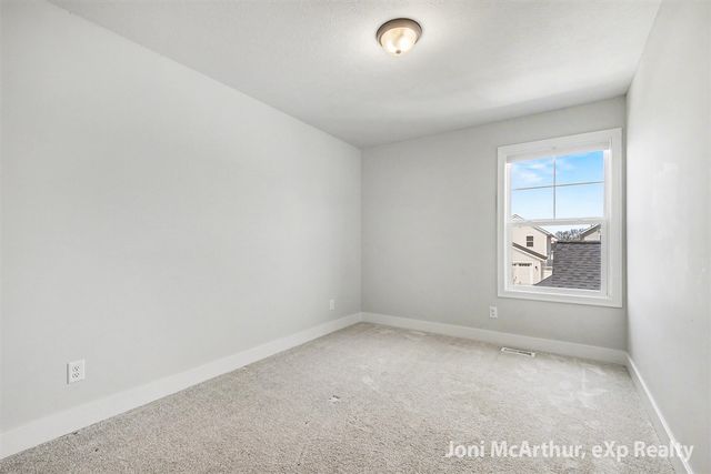 6652 S South Square Lane 49, Rockford, MI 49341