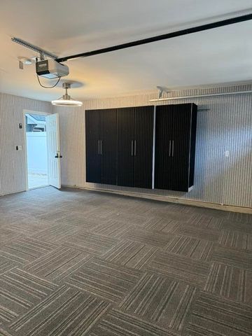 6652 S South Square Lane 49, Rockford, MI 49341